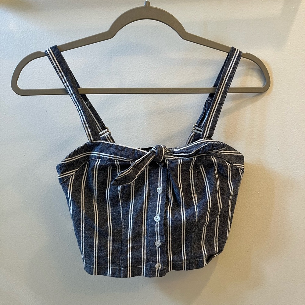Brandy Melville Black and White Sleeveless Crop Tank Top